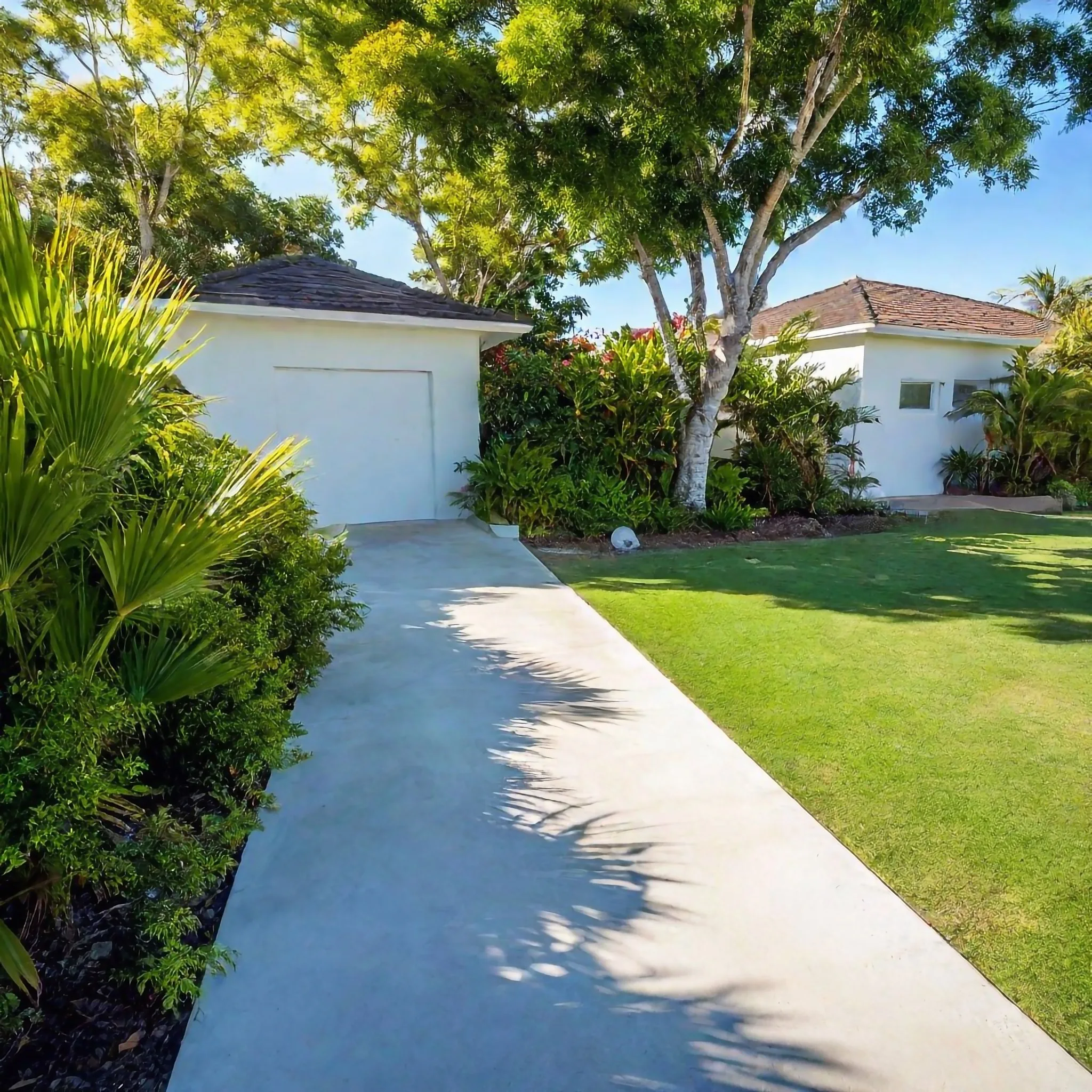 Concrete footpath with broom finish