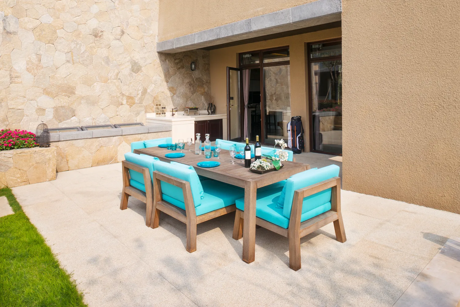 Concrete patio with broom finish